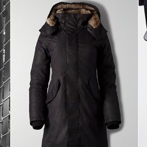 Babaton
Oskar Parka - M